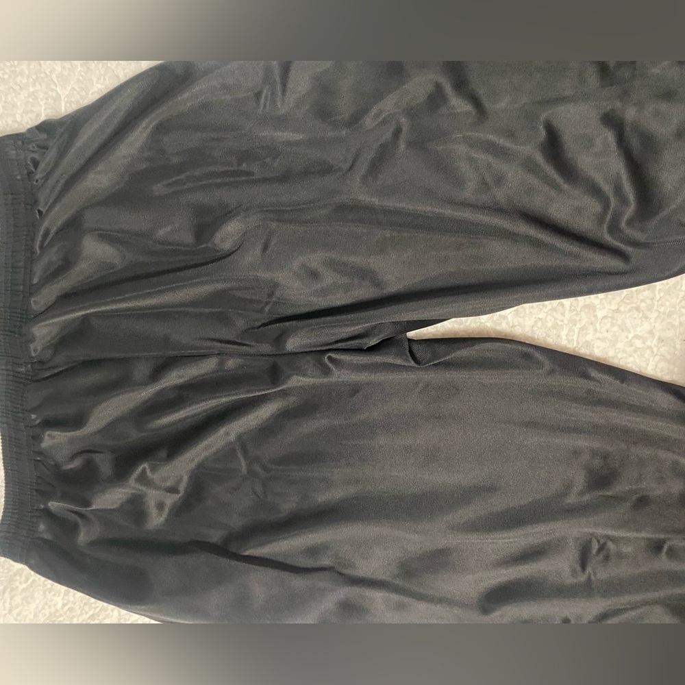 Mens Real Essentials Sweatpants - Picture 3 of 5